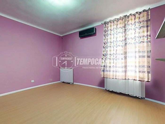 Appartamento bilocale in vendita in Via Bodoni, Milano