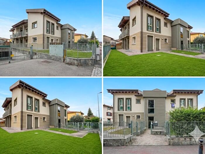 Appartamento con 5 locali in vendita in Via Paladina, Valbrembo