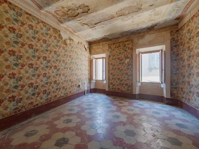 Casa con 6 locali in vendita in Piazza SantAgostino, Castiglion Fiorentino