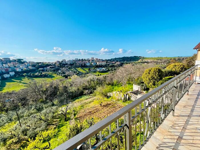 Appartamento con 7 locali in vendita in Via Tevere, SantElpidio A Mare