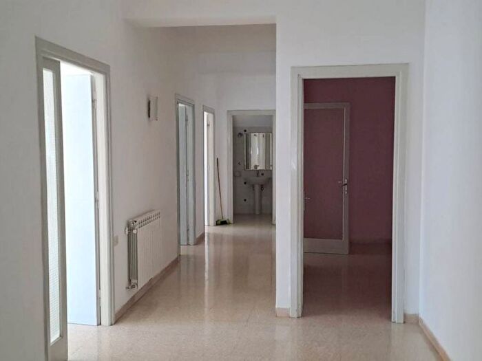 Appartamento con 6 locali in affitto in Viale Bruno Buozzi, Centro Storico, Velletri