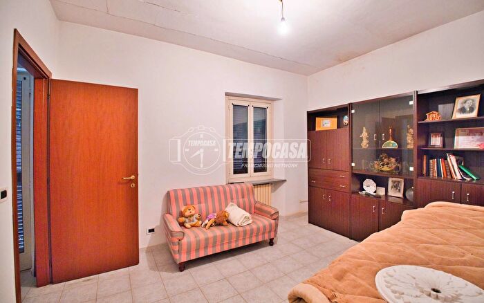 Casa quadrilocale in vendita in Vercelli