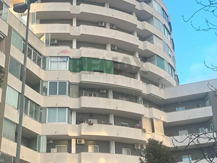 Appartamento con 5 locali in vendita in Via Giovanni Paolo I, Bari