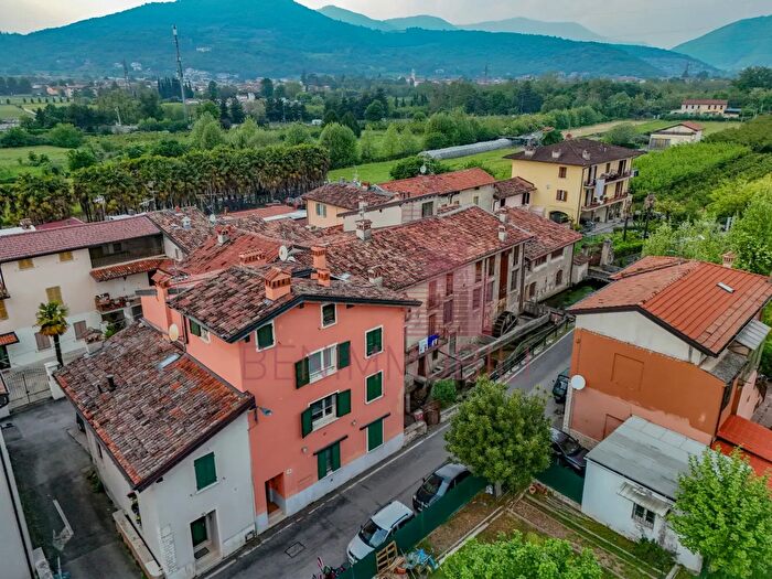 Appartamento bilocale in vendita in Via del Manestro, Brescia