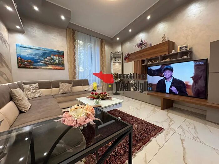 Appartamento trilocale in vendita in Corso Giuseppe Garibaldi, Sanremo