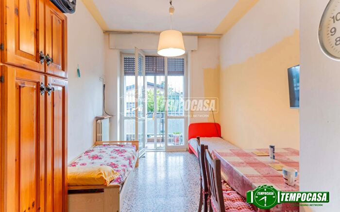 Appartamento trilocale in vendita in Via F Melzi, Magenta