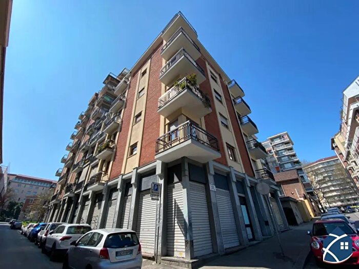 Appartamento bilocale in vendita in Torino Via Allasonatti, Torino