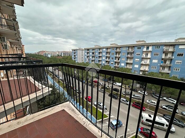 Appartamento trilocale in vendita in VLe Michelangelo, Foggia