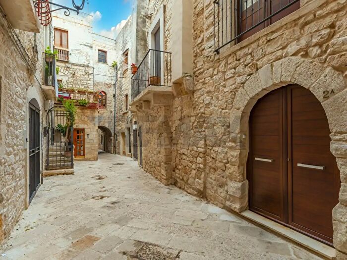 Casa quadrilocale in vendita in Via Leonese, Bitetto