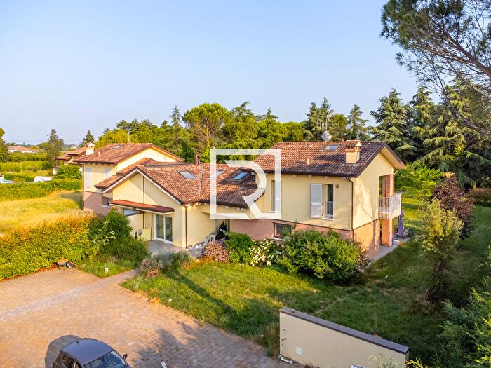 Casa con 10 locali in vendita in Sant Aga Cesena, Cesena