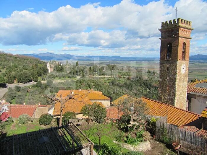 Appartamento con 5 locali in vendita in Gavorrano