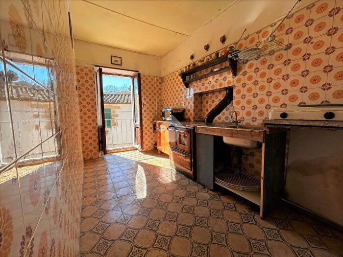 Appartamento bilocale in vendita in Via Palestro, Ischia Di Castro