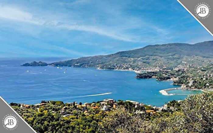 Casa con 6 locali in vendita in Zoagli