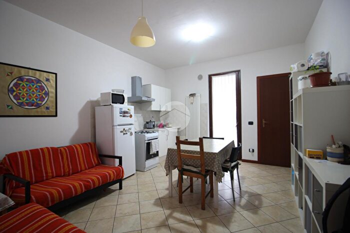 Appartamento trilocale in vendita in Via Quattro Stagioni, Verona