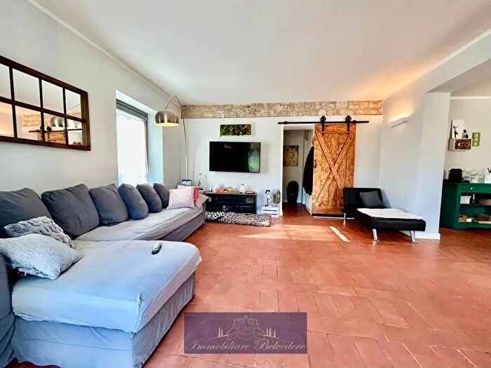 Casa con 6 locali in vendita in Le Corti, Rignano Sull'Arno