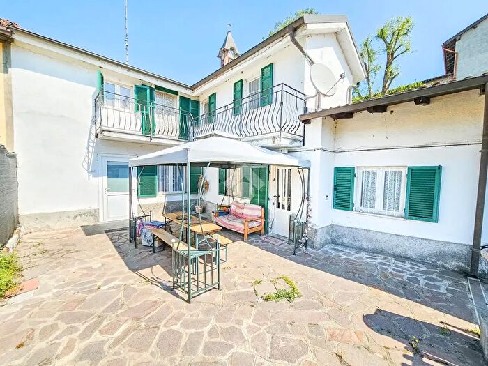 Casa quadrilocale in vendita in Via Valgelata, Frugarolo