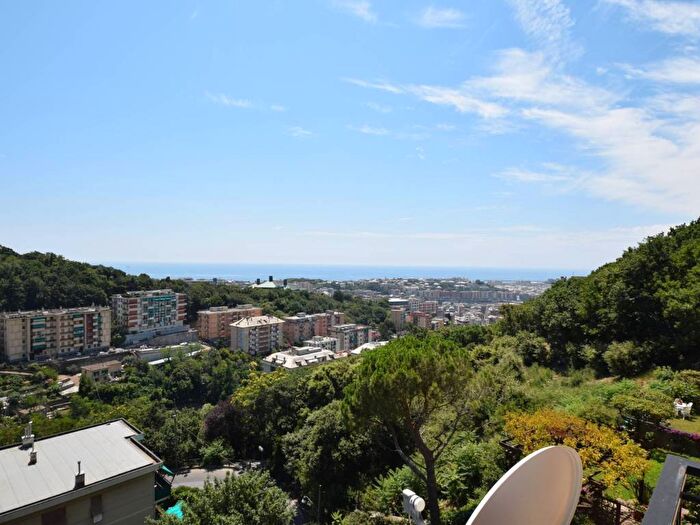 Appartamento trilocale in affitto in Via Pasquale Berghini, San Fruttuoso, Genova