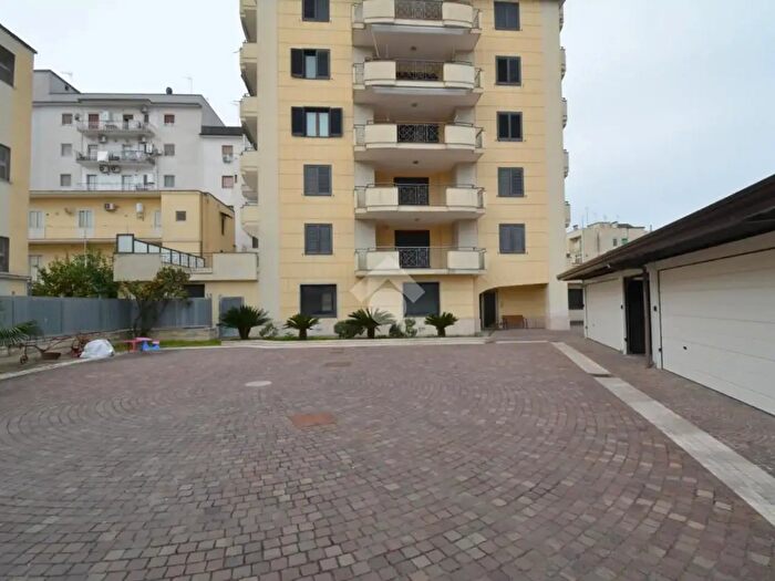 Appartamento trilocale in vendita in Traversa di Via Alcide De Gasperi, Santa Maria Capua Vetere