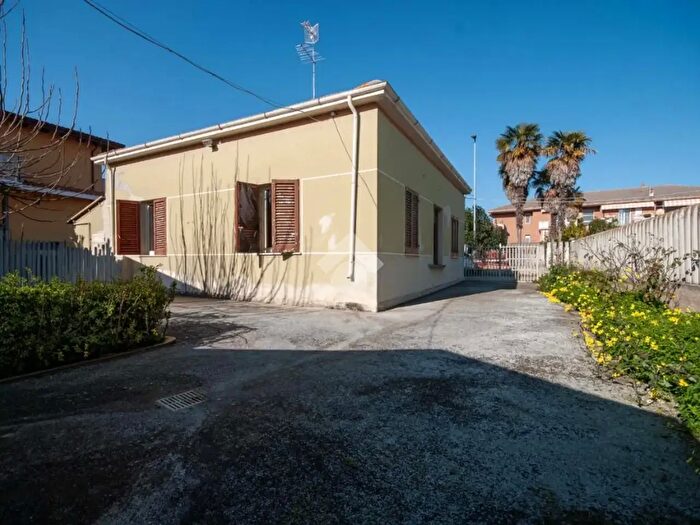 Casa quadrilocale in vendita in Via delle Ville, Roseto Degli Abruzzi
