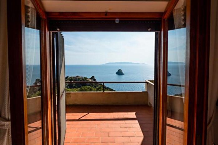 Casa con 6 locali in affitto in Località Calamoresca, Monte Argentario