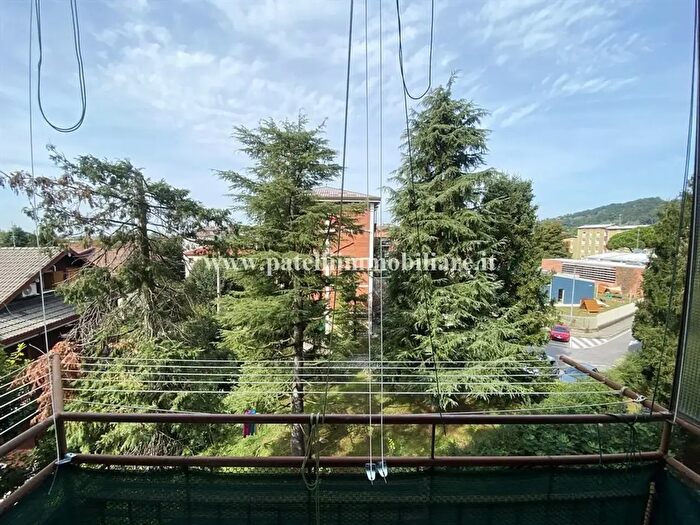 Appartamento trilocale in vendita in Via Puccini, Bergamo