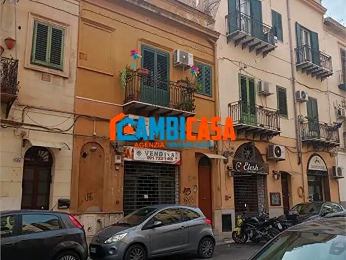 Appartamento trilocale in vendita in Palermo