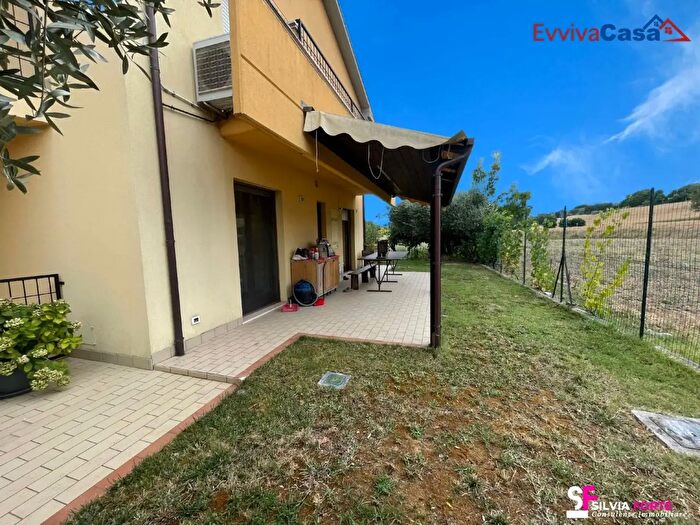 Appartamento quadrilocale in vendita in Via Suor Balducci, Ostra