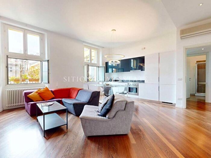 Appartamento trilocale in affitto in Via Paolo Sarpi, Paolo Sarpi, Milano