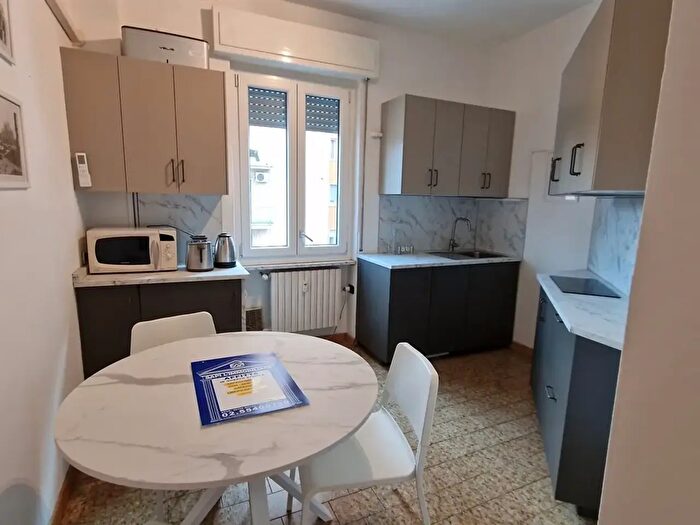 Appartamento monolocale in affitto in Via Scialoia, Milano