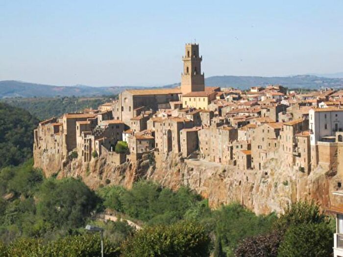 Appartamento bilocale in vendita in Vicolo Messina, Pitigliano