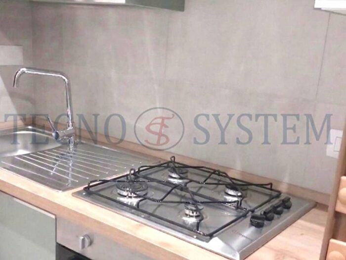 Appartamento trilocale in affitto in Centro, Cervaro