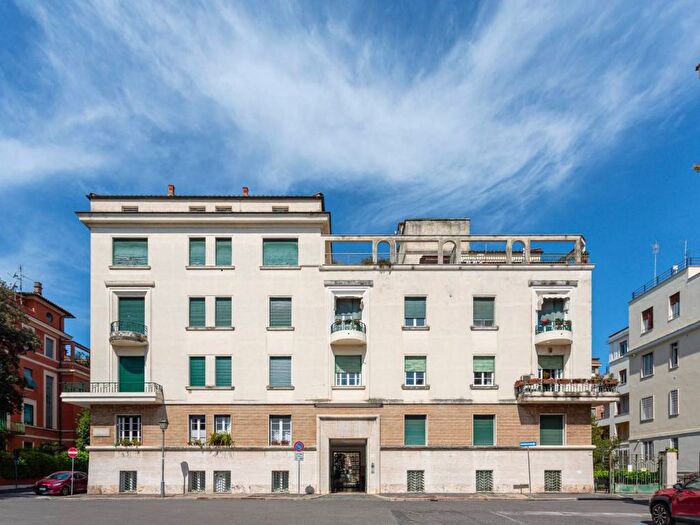 Appartamento trilocale in affitto in Via Alfonso Ciacconio, Aventino, Roma