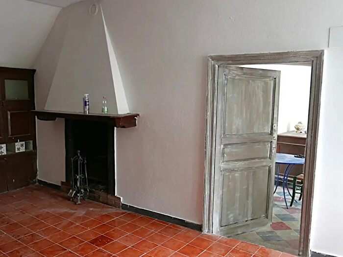 Casa con 5 locali in vendita in Rocchetta Nervina