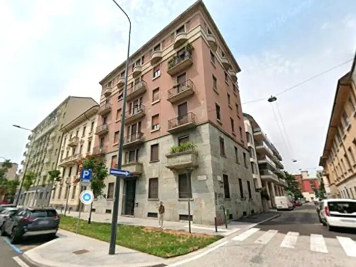 Appartamento quadrilocale in vendita in Via Vincenzo Foppa, Milano
