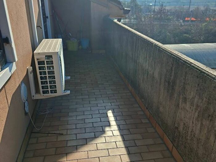 Appartamento trilocale in affitto in Via Jacopo Foroni, Cittadella Porta Nuova, Verona