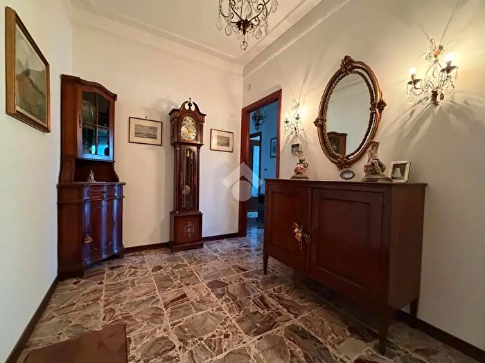 Appartamento con 5 locali in vendita in Via Bruno Buozzi, Novi Ligure