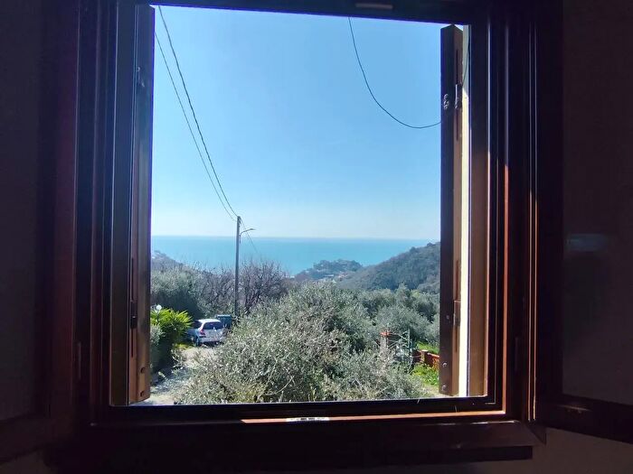 Casa trilocale in vendita in Prima Collina, Moneglia