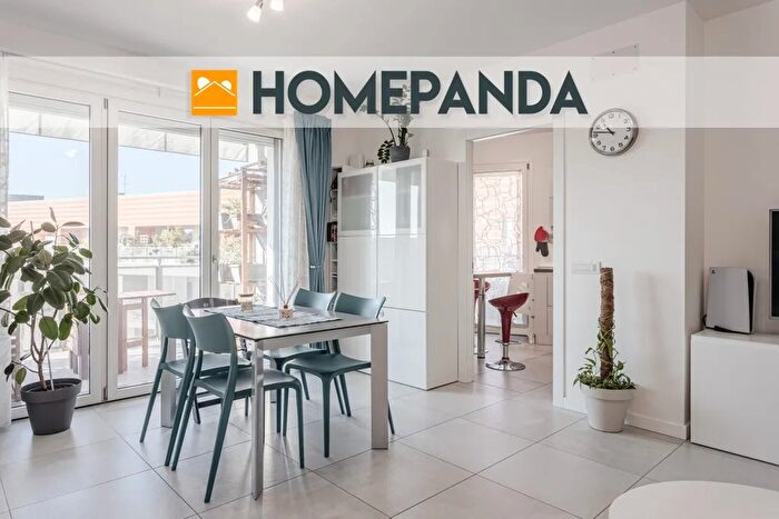 Appartamento quadrilocale in vendita in Via Pier Paolo Pasolini, Milano