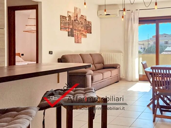 Appartamento trilocale in vendita in Olbia