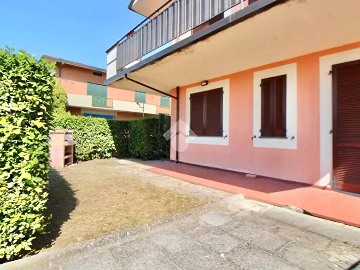 Appartamento trilocale in vendita in Via Martiri di Via Fani, Monsummano Terme
