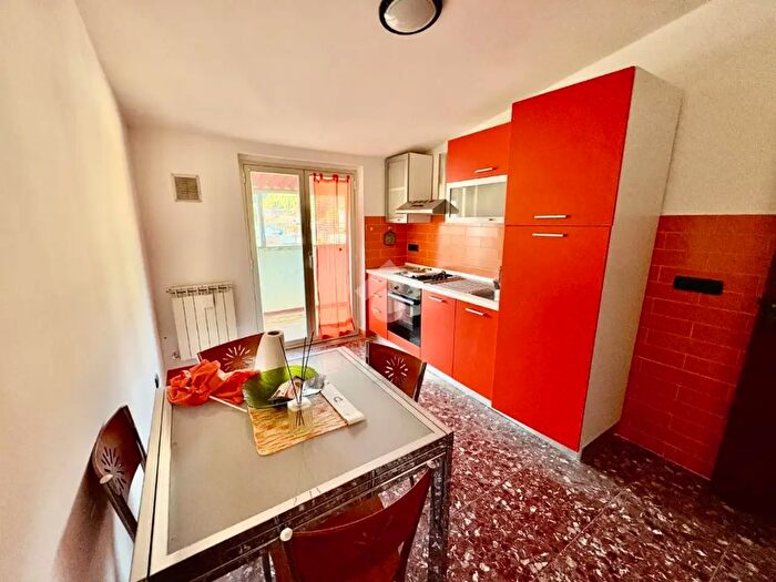 Appartamento trilocale in vendita in Via Enrico Toti, Lamezia Terme