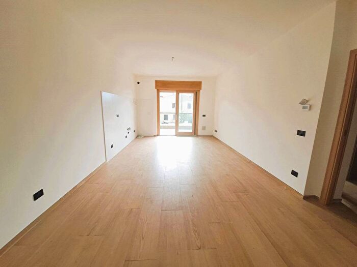 Appartamento trilocale in affitto in Via Antonio Vivaldi, Centro, Albano Laziale