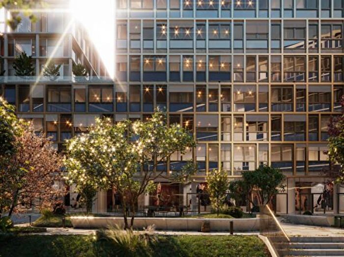 Appartamento quadrilocale in vendita in Via Alto Adige, Bolzano