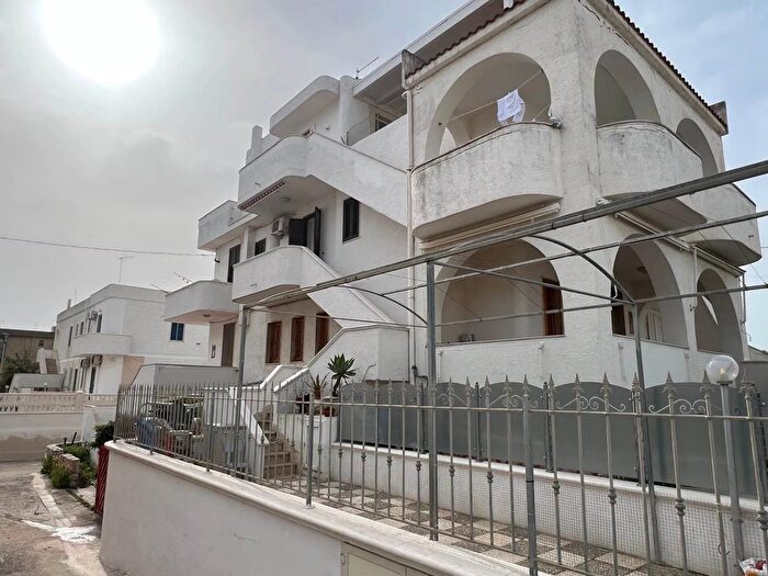 Casa trilocale in vendita in Via Egadi Fasano, Fasano