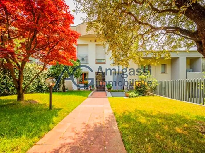 Casa con 6 locali in vendita in Via Luca Pacioli, Bergamo