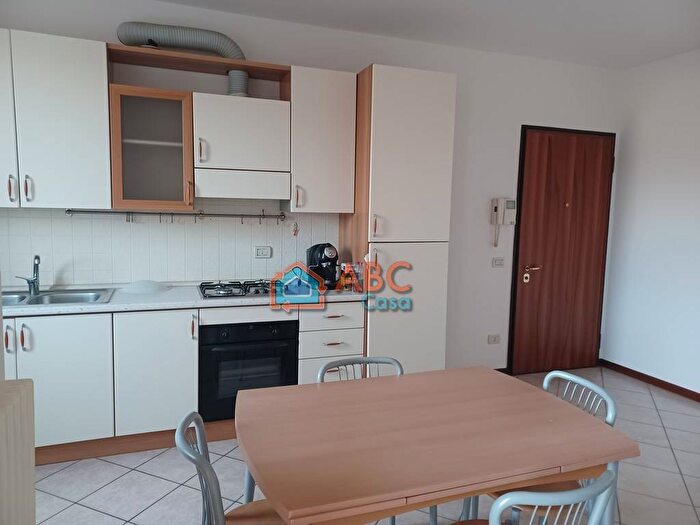 Appartamento bilocale in affitto in Via Duomo, Montecchio Maggiore Alte Ceccato, Montecchio Maggiore