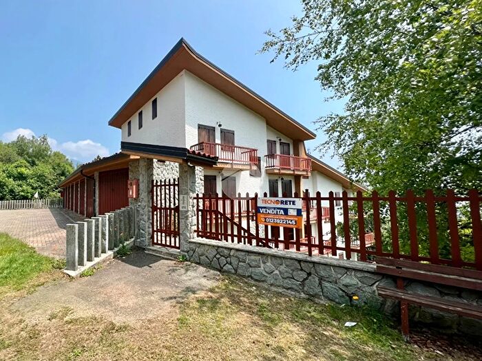 Appartamento bilocale in vendita in Via della Fontana, Monastero Di Lanzo