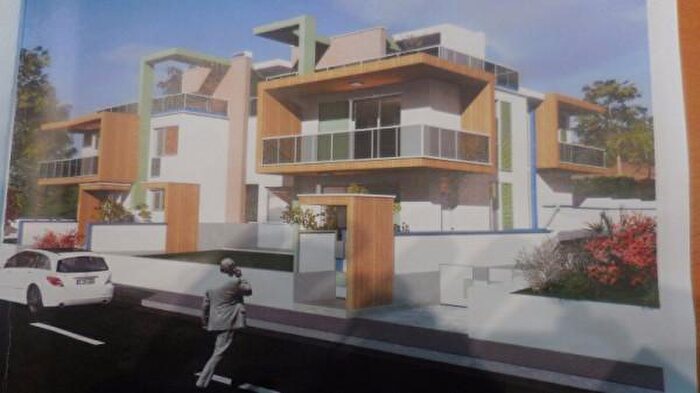 Appartamento con 6 locali in vendita in Via Paradiso, Jesi