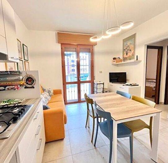 Appartamento trilocale in affitto in Viale Liechtenstein, Lido delle Nazioni, Comacchio