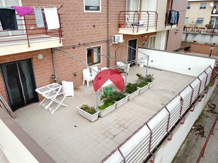 Appartamento quadrilocale in vendita in Via dei Pesci, Matera